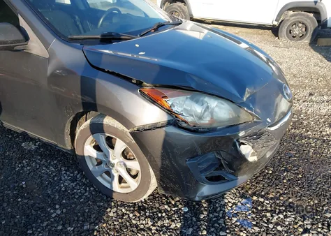 2010 Mazda Mazda3 I Touring z USA, uszkodzony, nr VIN JM1BL1SF4A1229915